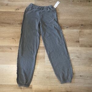 URBAN OUTFITTERS XS GRAY SWEATPANTS
